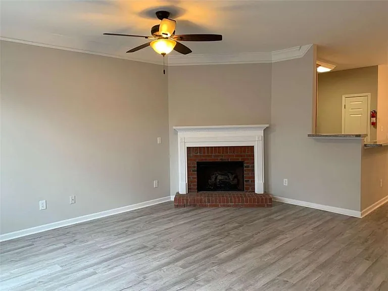 1743 Heights Cir — Photo 3