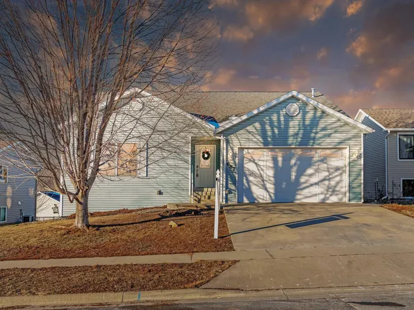 687 19th St E, Zumbrota, MN 55992