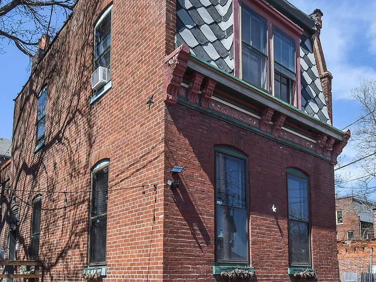 2350 S 10th St #R — Photo 44