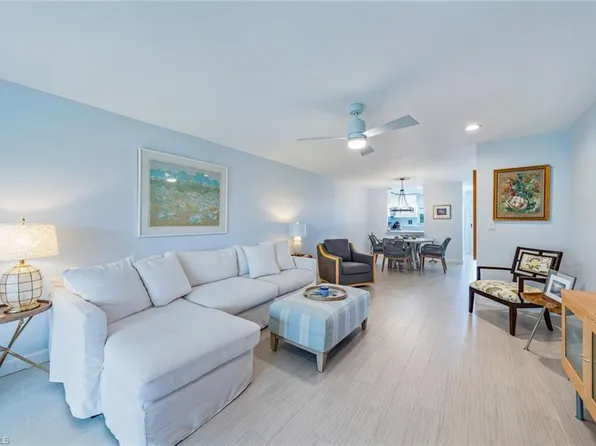 315 Saint Andrews BLVD #B35, NAPLES, FL 34113