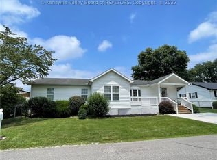 3240 Kanawha Ave, Hurricane, WV 25526