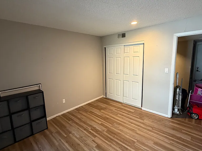 935 Saturn Dr #201 — Photo 10