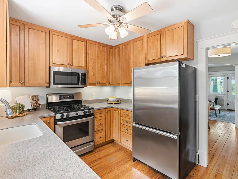 3669 Stettinius Ave — Photo 14