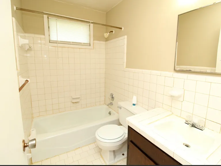 151 Airport Rd #A — Photo 2