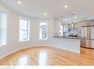 15 Kenilworth St, Roxbury, MA 02119