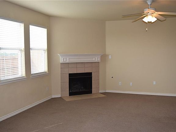 3rd image of 448 Willowlake Dr