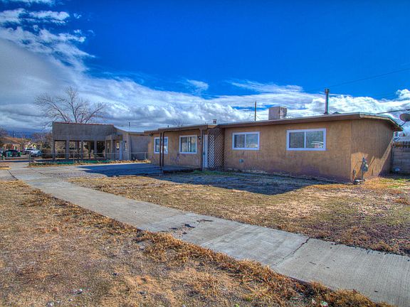 2nd image of 5924 Avenida La Barranca NW