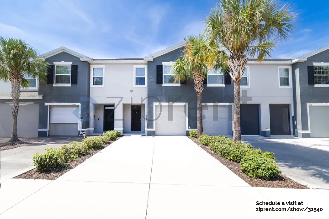 3 bed, 2.5 bath, 1707 sqft, $2,300 — Photo 1