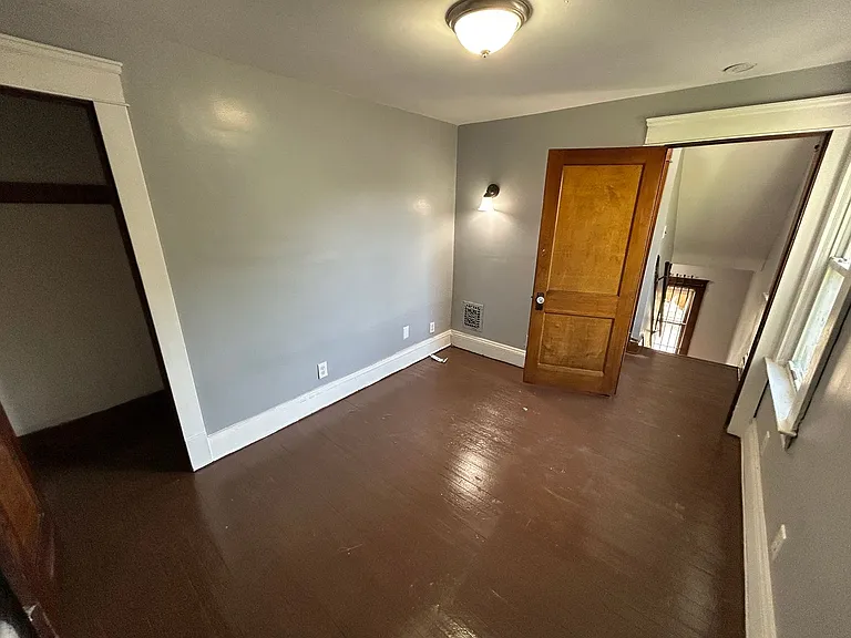 11220 Primrose Ave — Photo 32