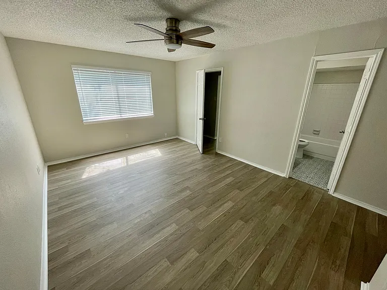 1200 Grinnel Dr — Photo 5