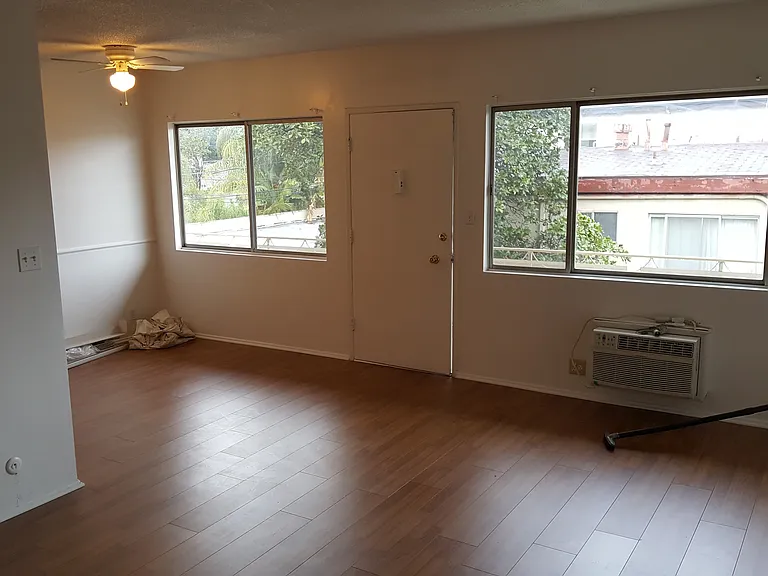 4901 Laurel Canyon Blvd #2R — Photo 31