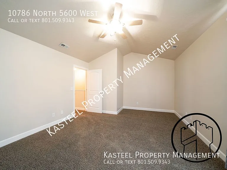 10786 N 5600 W — Photo 27