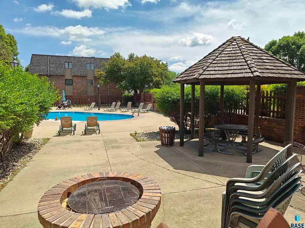 3712 S Terry Ave APT 302, Sioux Falls, SD 57106