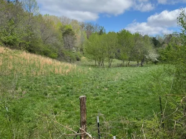 303 Mill Rd, La Follette, TN 37766