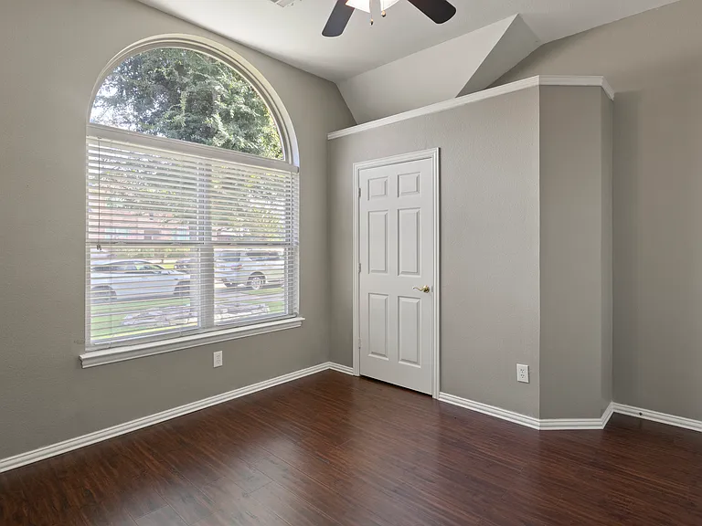 1003 Hunters Creek Dr — Photo 13