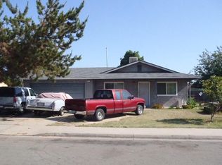 2652 Jackson St, Selma, CA 93662