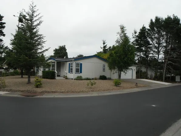 472 Sherwood Loop, Florence, OR 97439