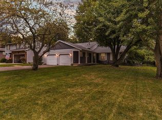 3820 Deerfield Dr, Jackson, MI 49203