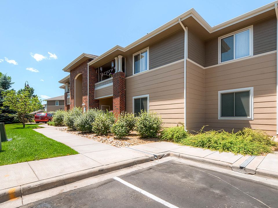 Upper level condo