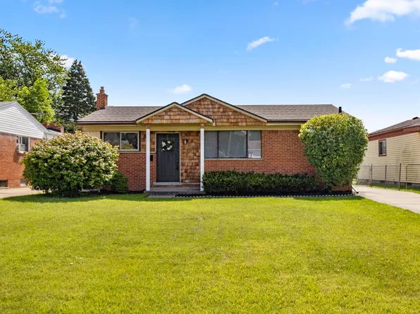 30504 Greater Mack Ave, Saint Clair Shores, MI 48082