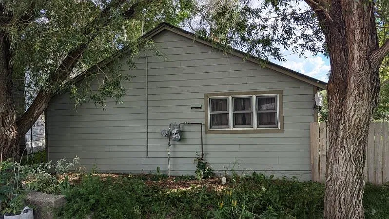 38975 Main St — Photo 2