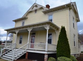 955 Entry School Rd, Fishersville, VA 22939