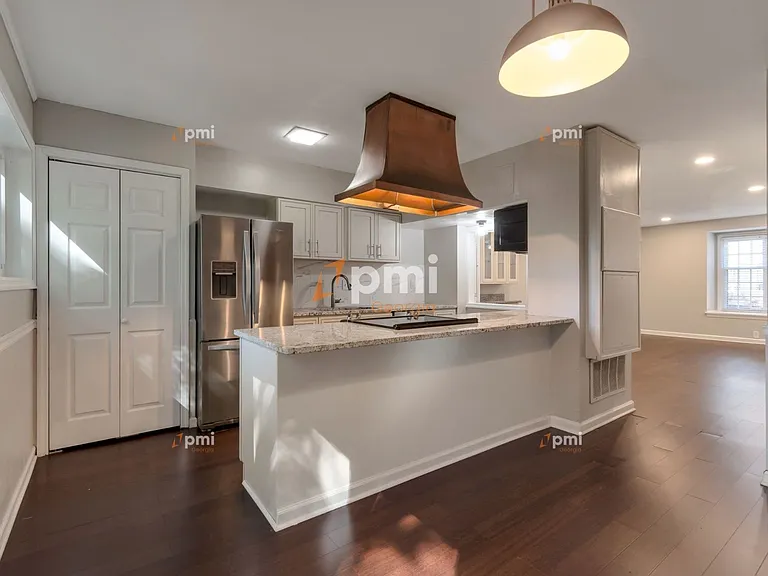 3083 Colonial Way #C — Photo 3