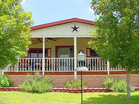 1st image of 698 Panther Hollow Dr