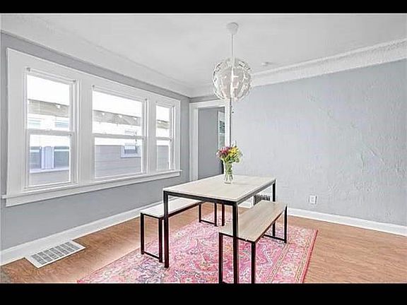 4th image of 5407 Garfield Ave