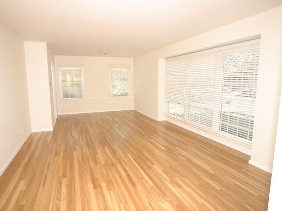 2nd image of 3028 Ocana Ave