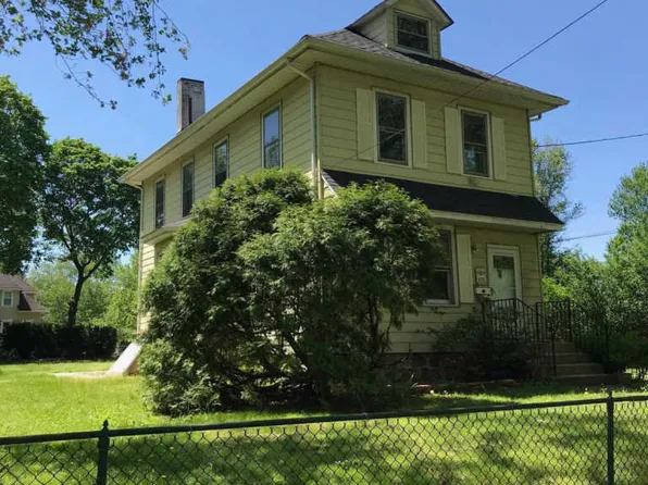 270 Elm St, Westville, NJ 08093