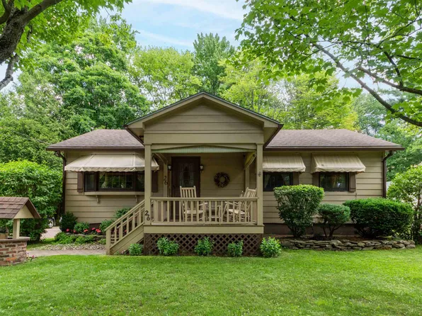 26 Airport Parkway, South Burlington, VT 05403