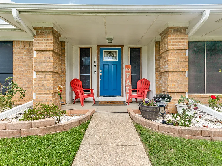 106 E Apollo Rd — Photo 3