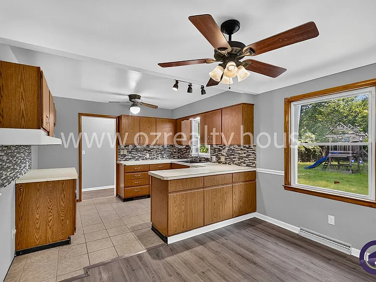 3226 N McCord Rd — Photo 6