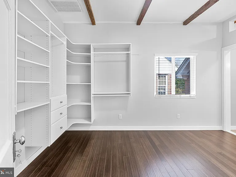 429 S Washington St #B — Photo 5