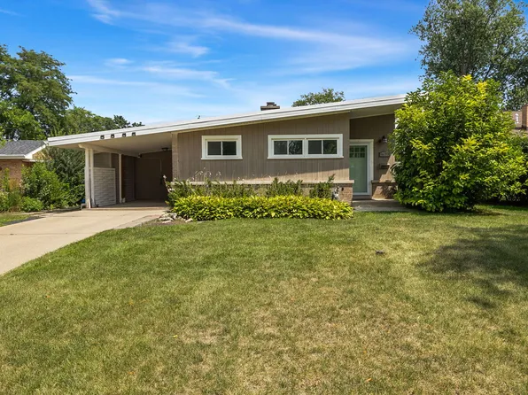 9629 Karlov Ave, Skokie, IL 60076