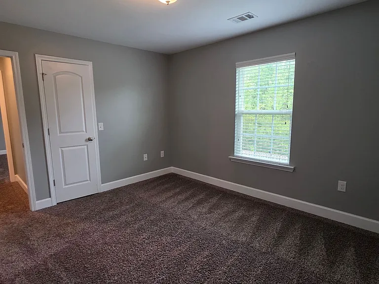 130 Clover Point Cir — Photo 15
