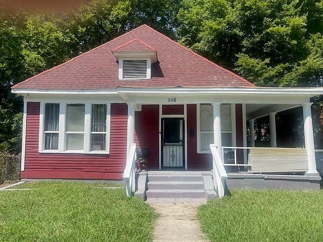 1st image of 396 Edith Ave