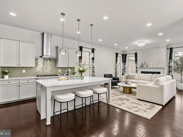 22237 Fulmer Ave — Photo 43