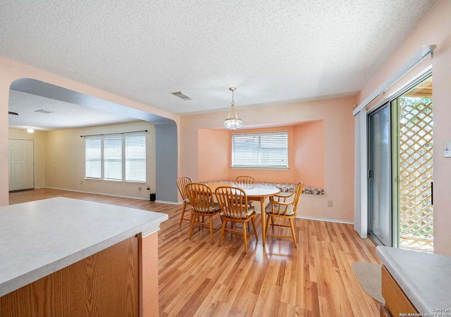 3 bed, 1504 sqft, $1,800 — Photo 4