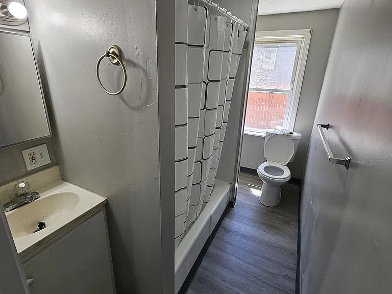 12 Van Buren St #A — Photo 12