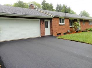 79 Androla Dr, Hermitage, PA 16148