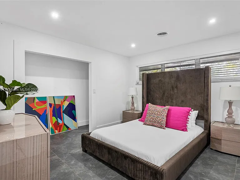 4322 Polk St — Photo 24
