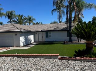 23657 Cutter Dr, Canyon Lake, CA 92587