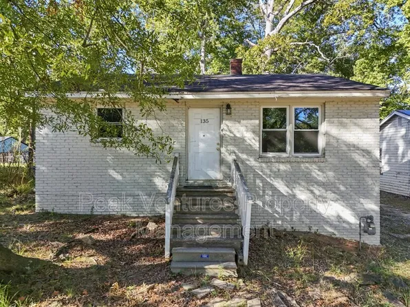 135 Westover Dr, Spartanburg, SC 29306