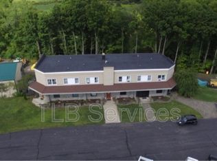 1598 Heart Lake Rd, Jermyn, PA 18433