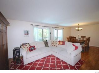 61 Riverside Ave APT 1B, Stamford, CT 06905