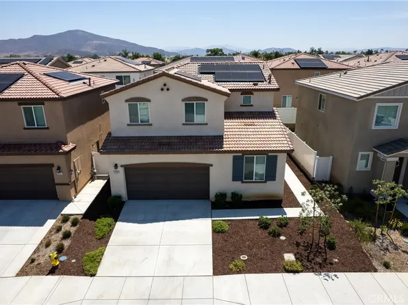 36390 W Flare Dr, Winchester, CA 92596