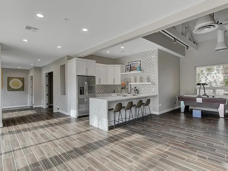 7417 Doe Ave — Photo 32