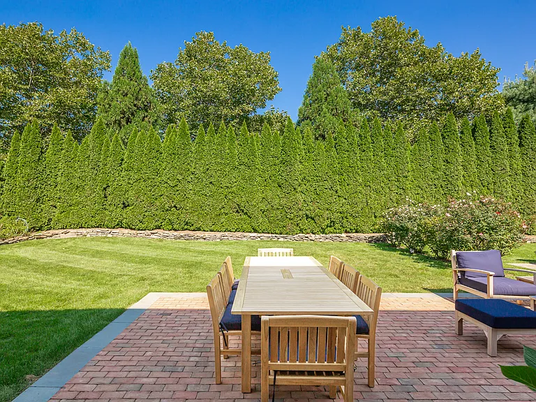 110 Fox Hollow Ln — Photo 9